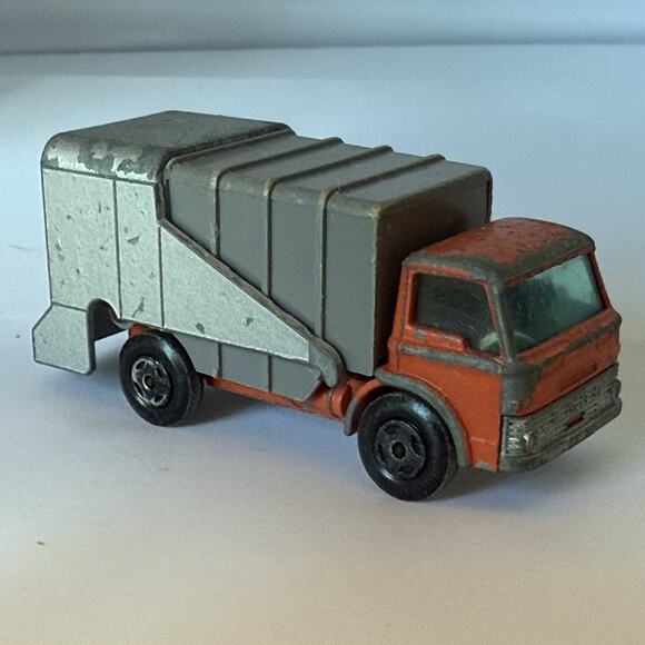 Vintage Lesney Matchbox Trucks Lot of 5 - Diecast Construction & Utility Vehicle - Picture 3 of 7
